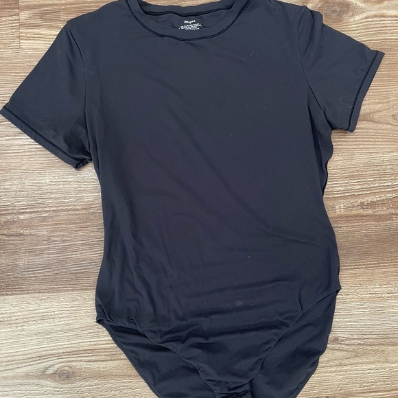 SKIMS Fits Everybody T-Shirt Bodysuit in Onyx XL - Picture 3 of 5